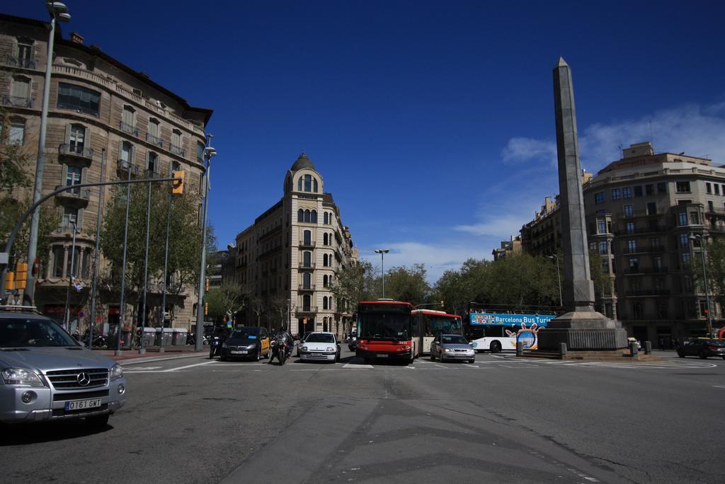 Be Mate Paseo De Gracia Aparthotel Barcelona Luaran gambar